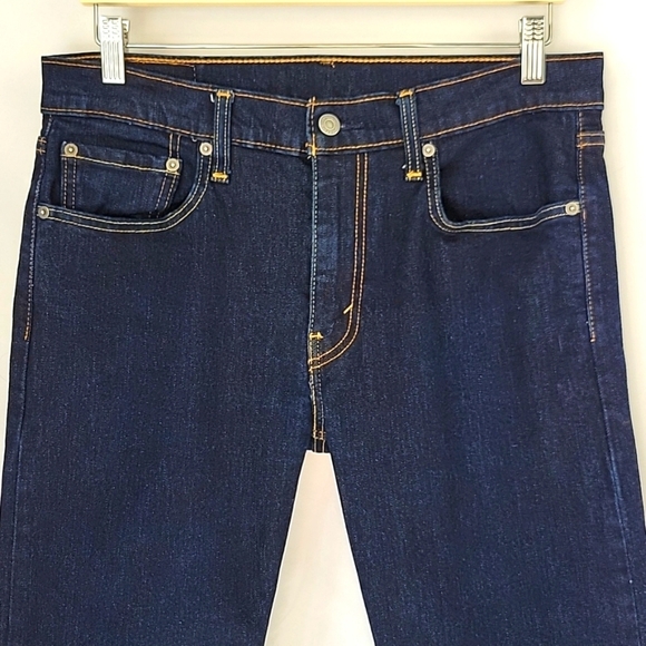 Levi's 502 Taper Fit Jeans Size 32 x 30 Dark Wash - Picture 5 of 14